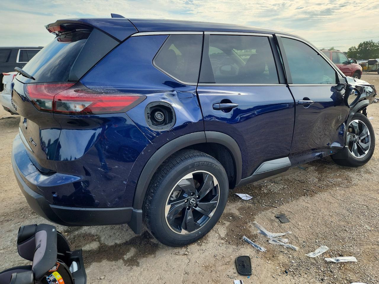 2024 Nissan Rogue Sv - Фото 3