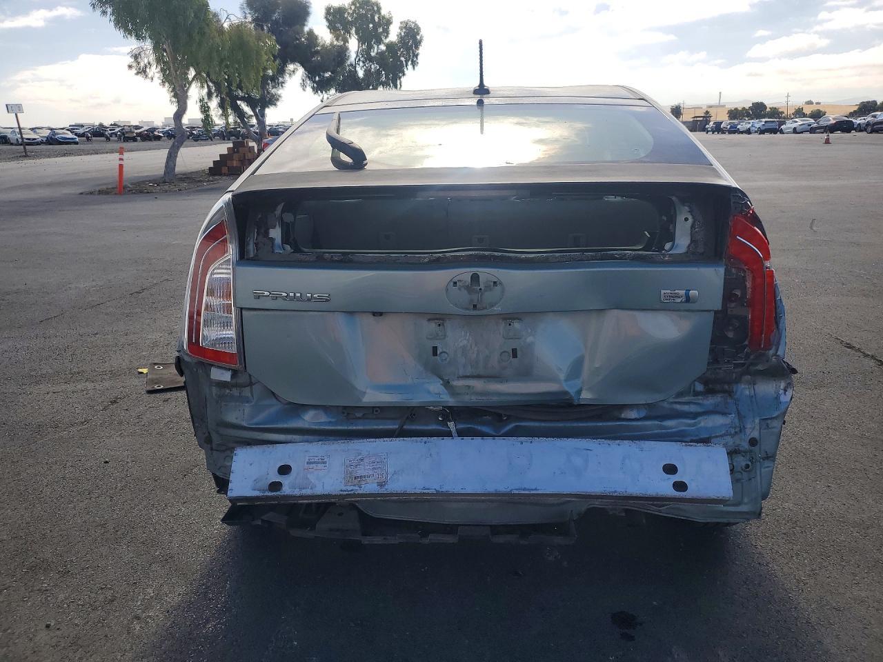 2013 Toyota Prius Three - Фото 6