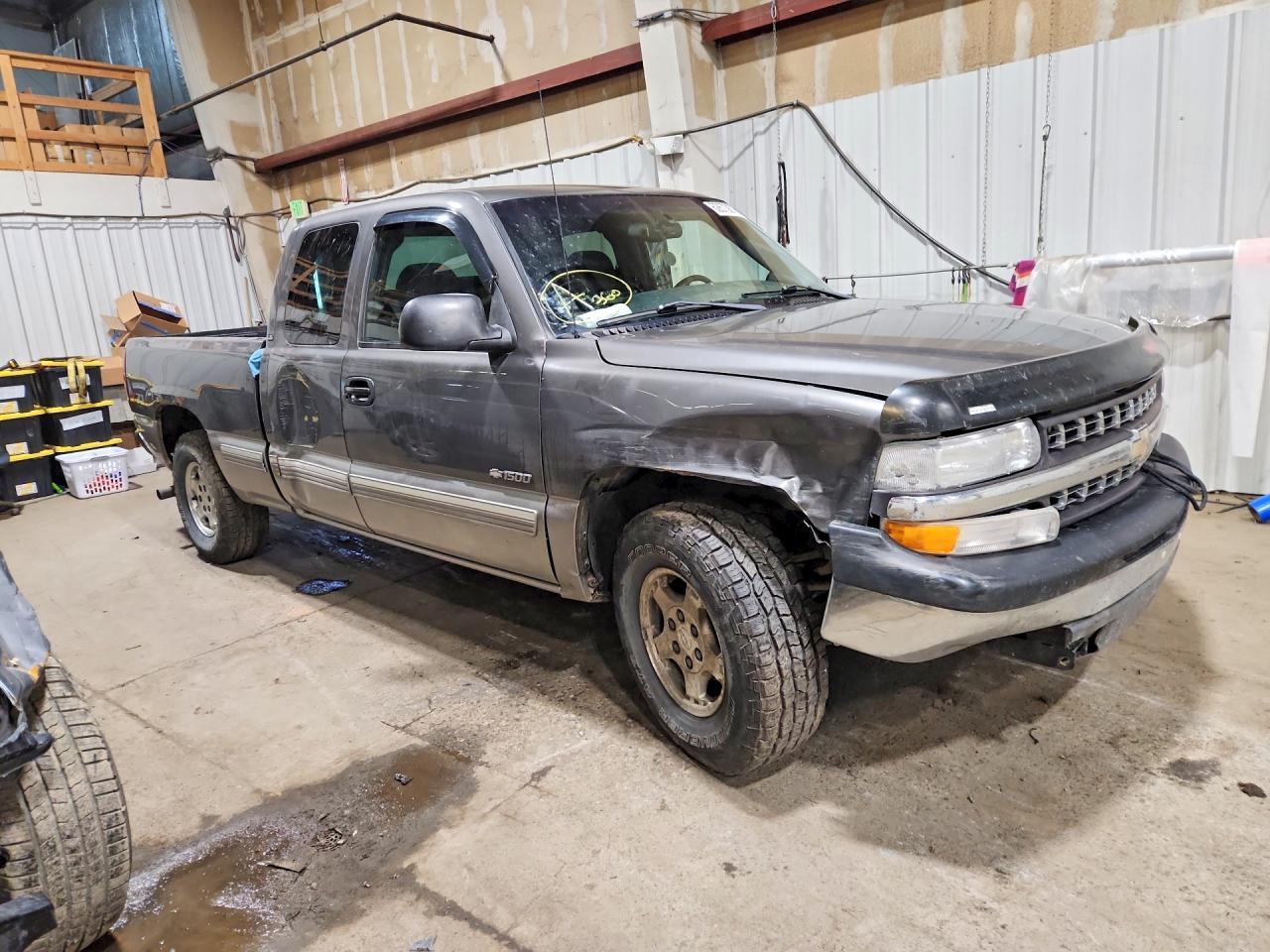 2000 Chevrolet Silverado K1500 - Image 4