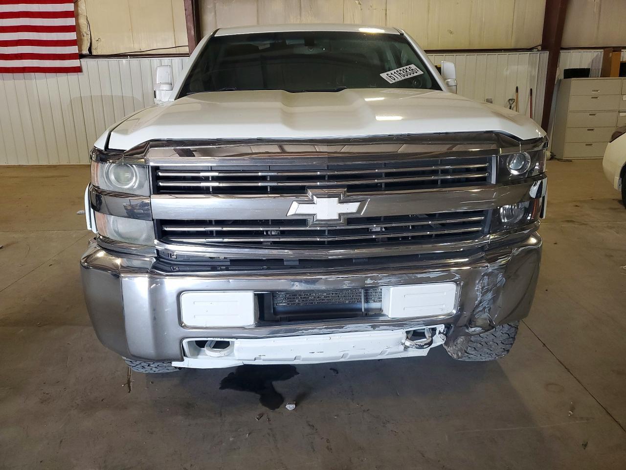 2015 Chevrolet Silverado K2500 Heavy Duty - Image 5