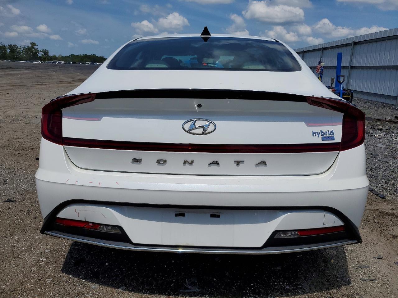 2021 Hyundai Sonata Hybrid Blue - Image 6