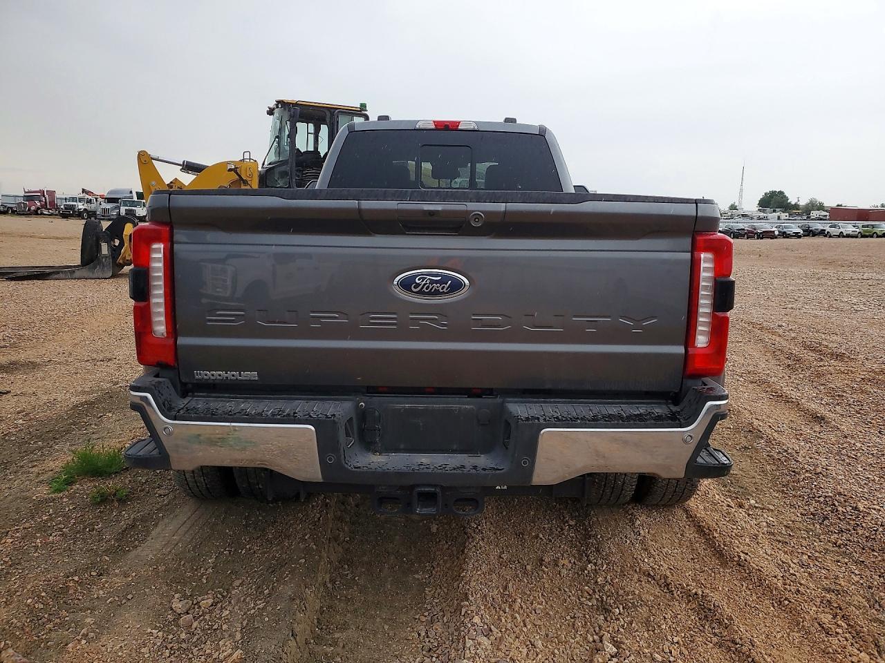 2026 Ford F350 Super Duty - Image 6