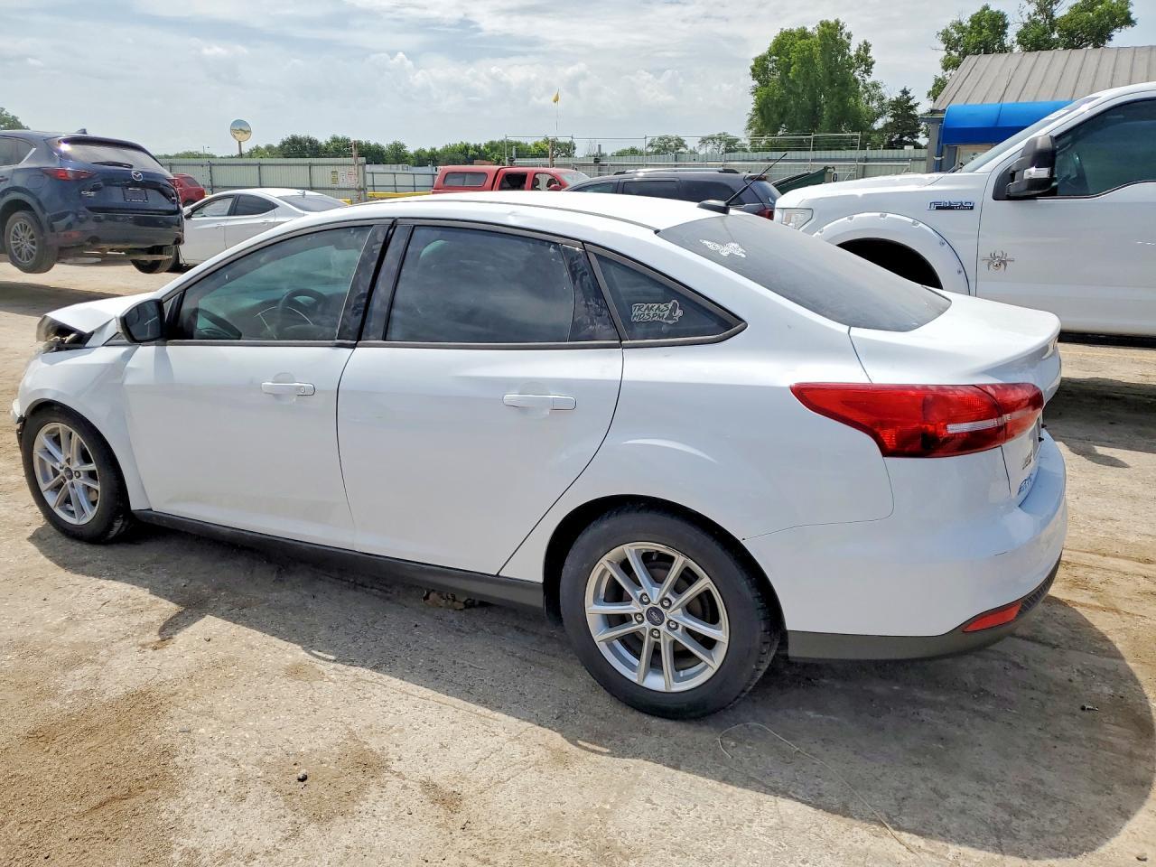2016 Ford Focus Se - Фото 2