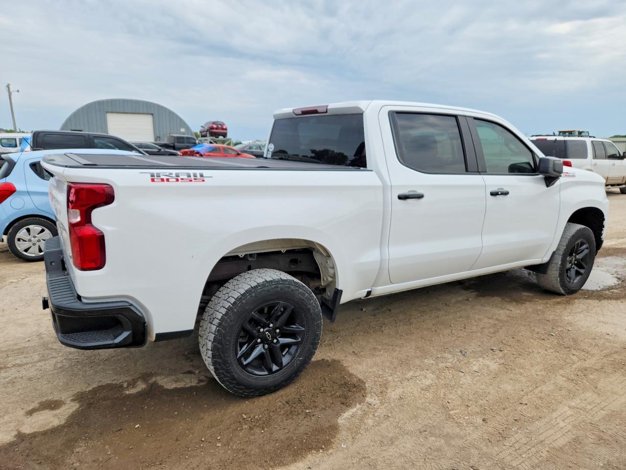 2020 Chevrolet Silverado K1500 Lt Trail Boss - Image 3