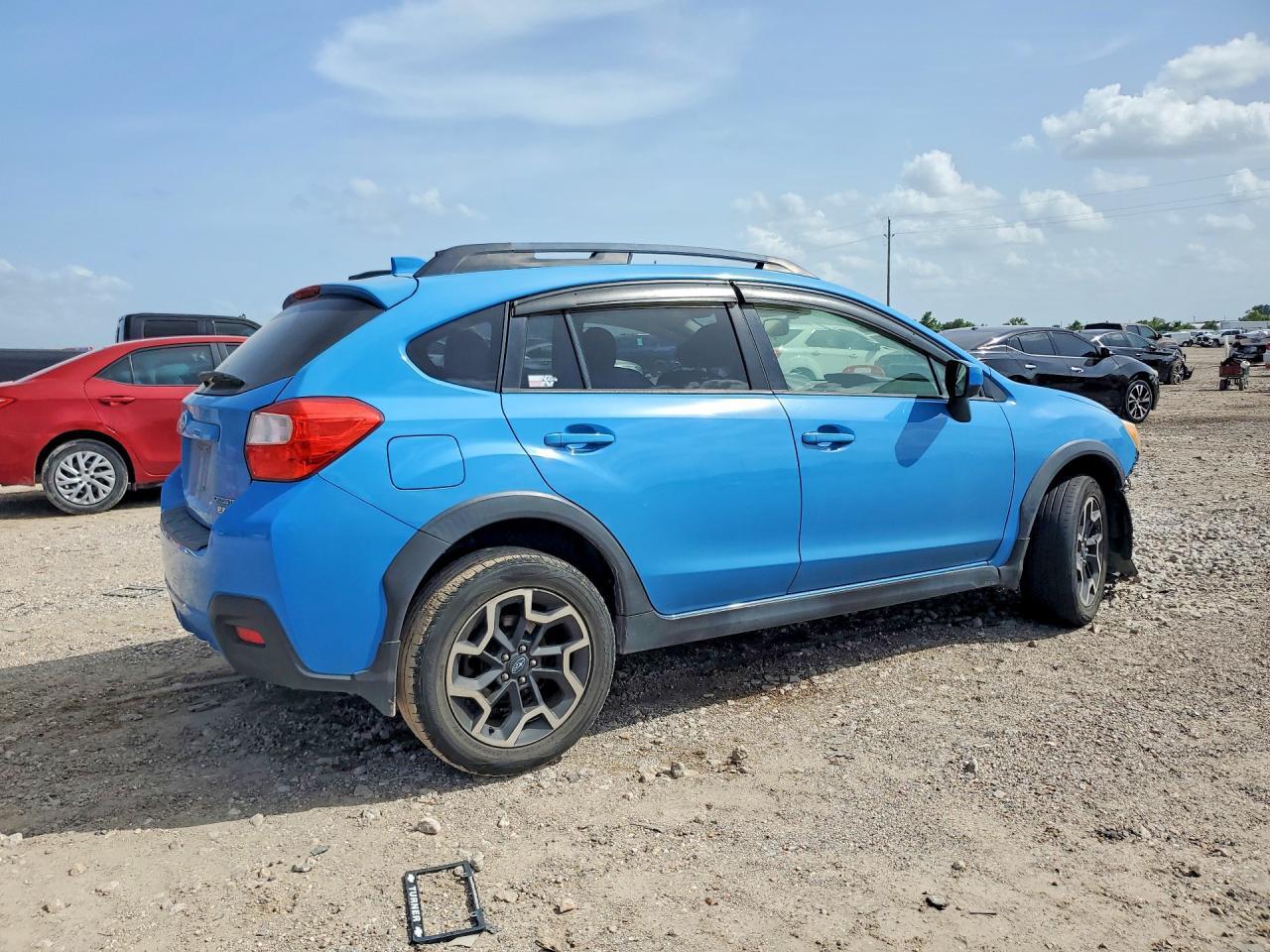 2016 Subaru Crosstrek Premium - Image 3