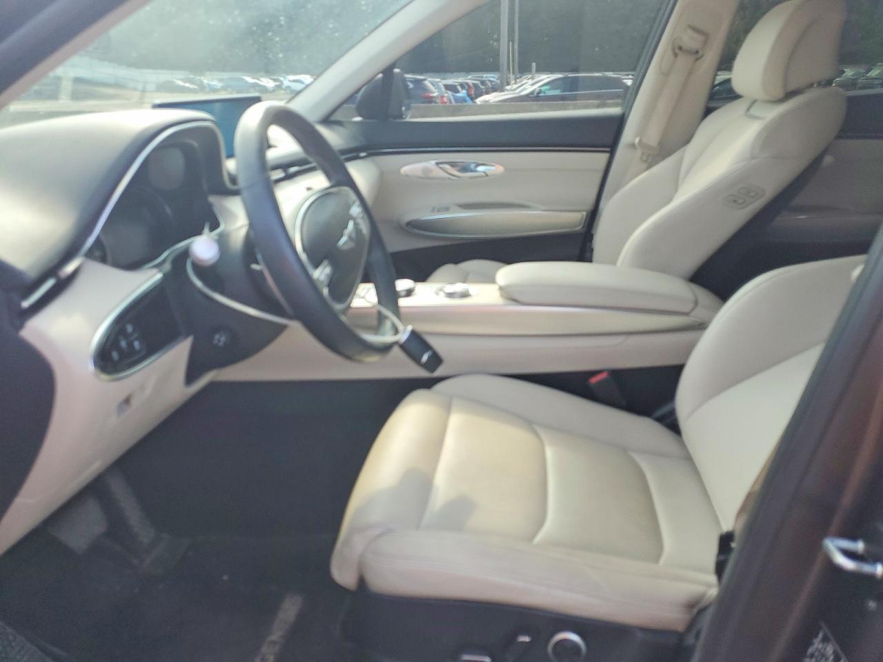 2023 Genesis Gv70 2.5T Standard - Image 7
