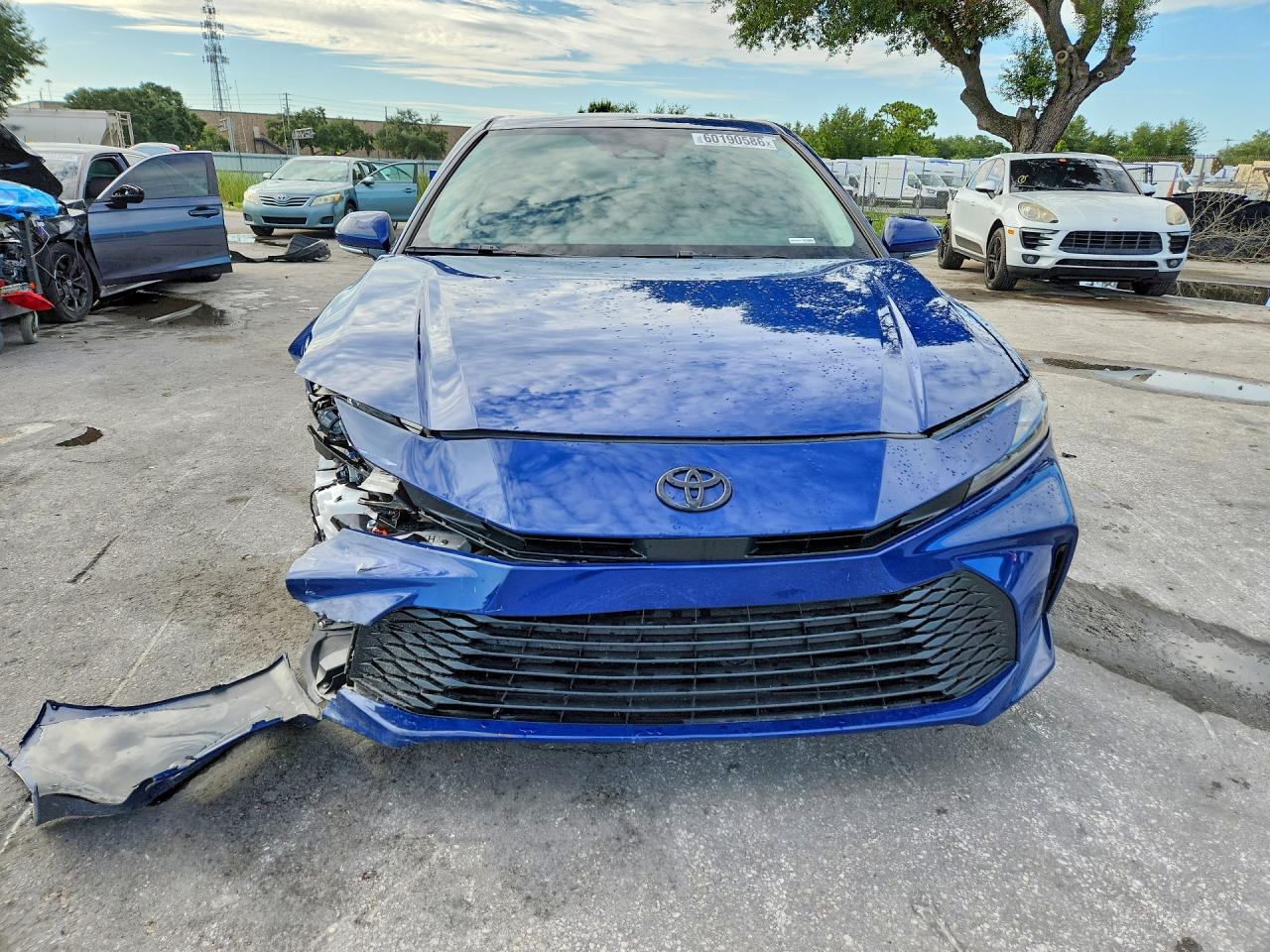 2025 Toyota Camry Le - Фото 5