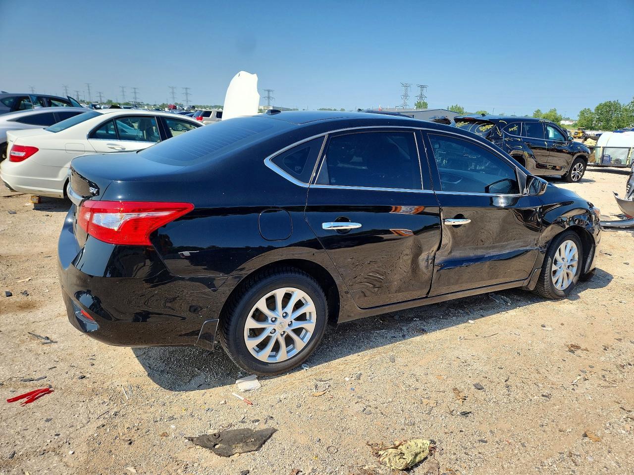 2018 Nissan Sentra Sv - Фото 3