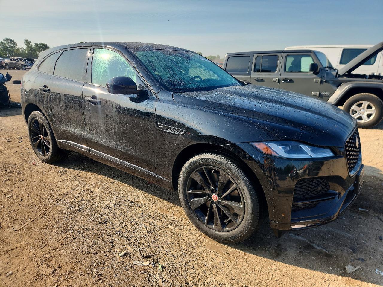 2022 Jaguar F-Pace S - Фото 4