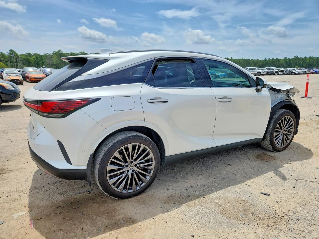 2024 Lexus Rx 450H+ Luxury - Фото 3