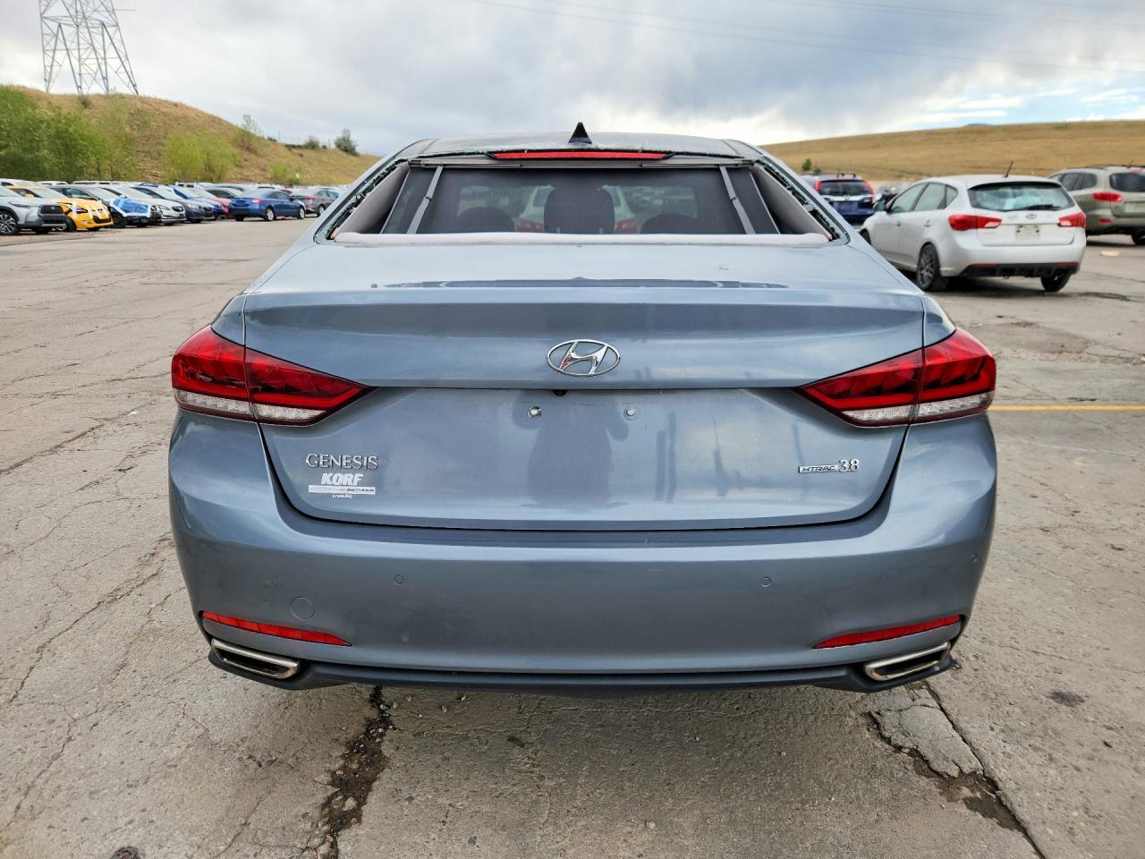 2015 Hyundai Genesis 3.8L - Фото 6