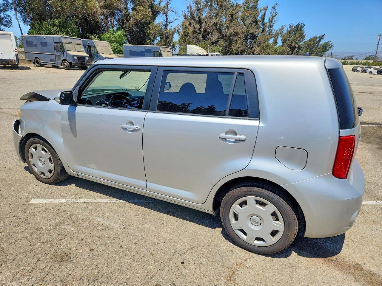 2008 Scion Xb Base - Фото 2