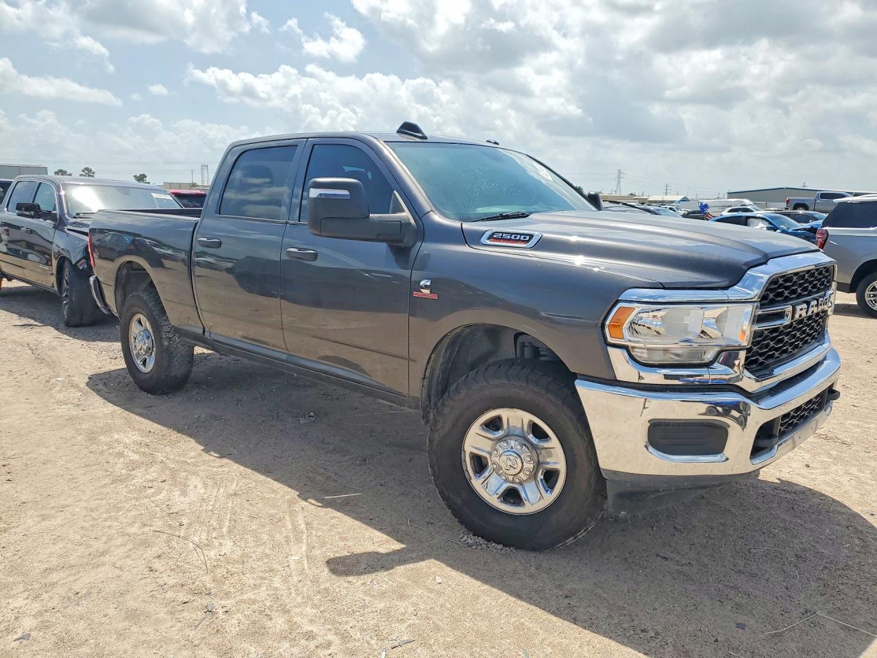 2023 Ram 2500 Tradesman - Фото 4
