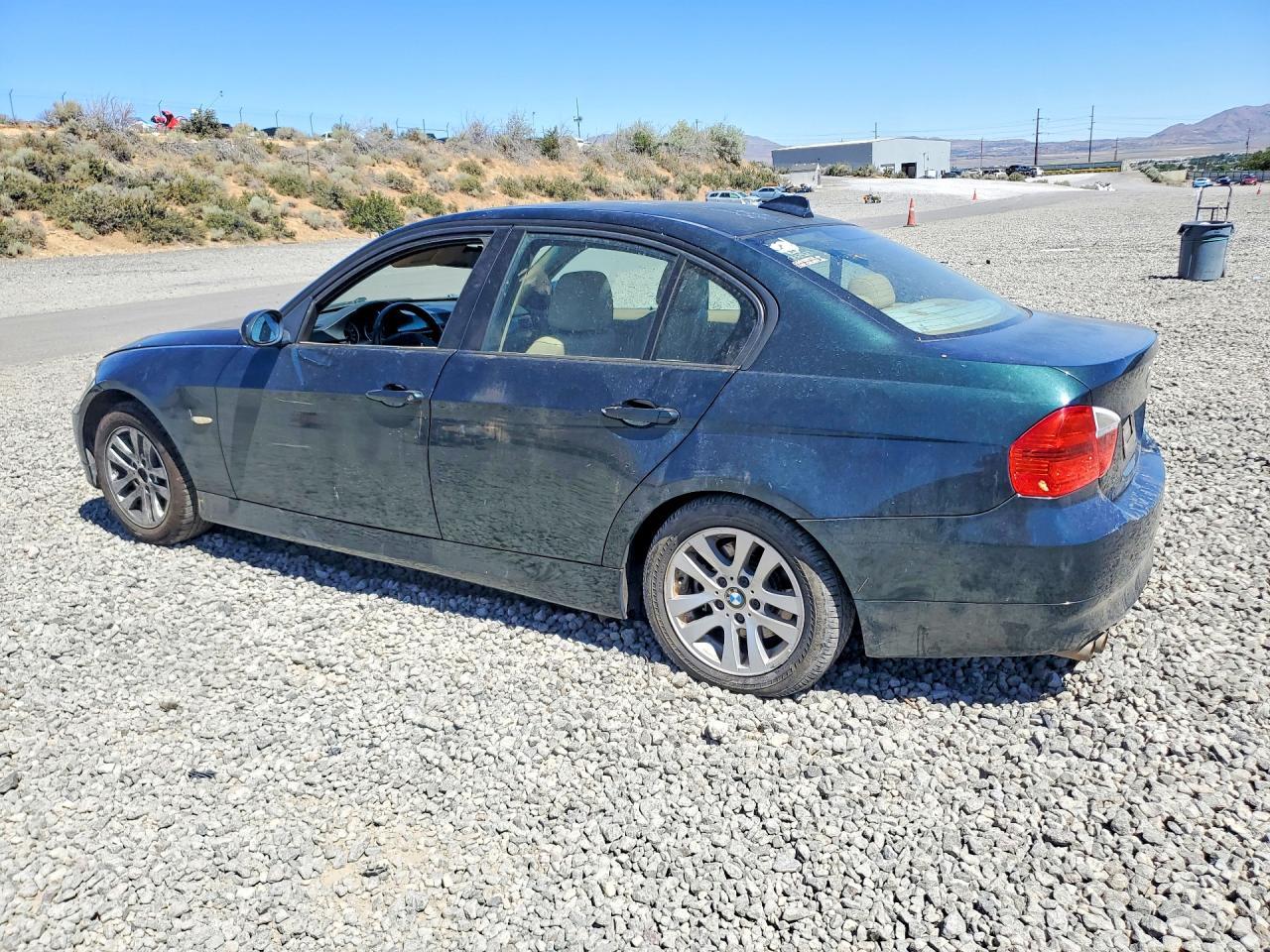 2006 BMW 325 I - Image 2