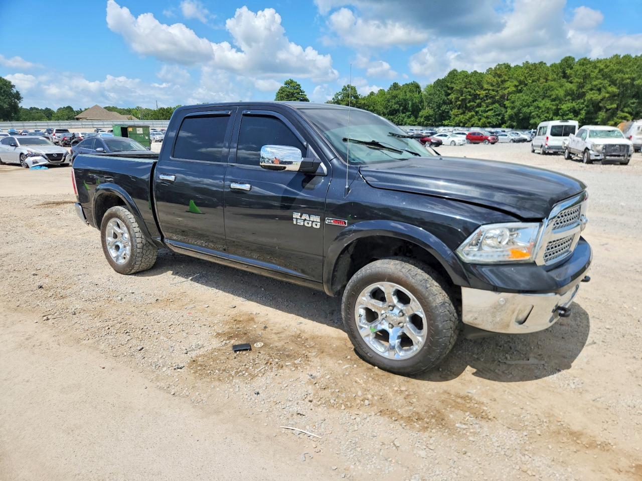 2017 Ram 1500 Laramie - Фото 4