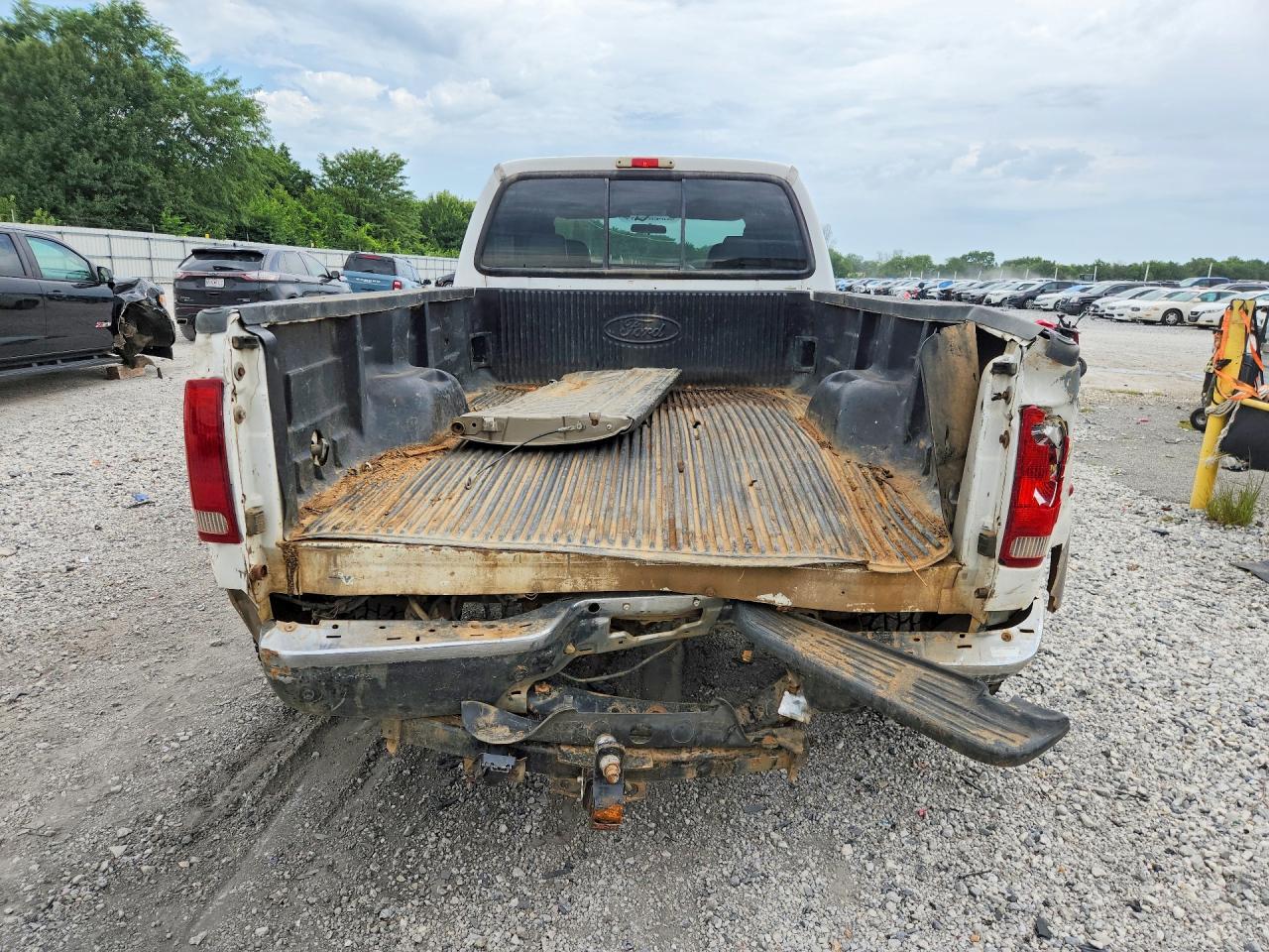 2005 Ford F350 Super Duty - Фото 6