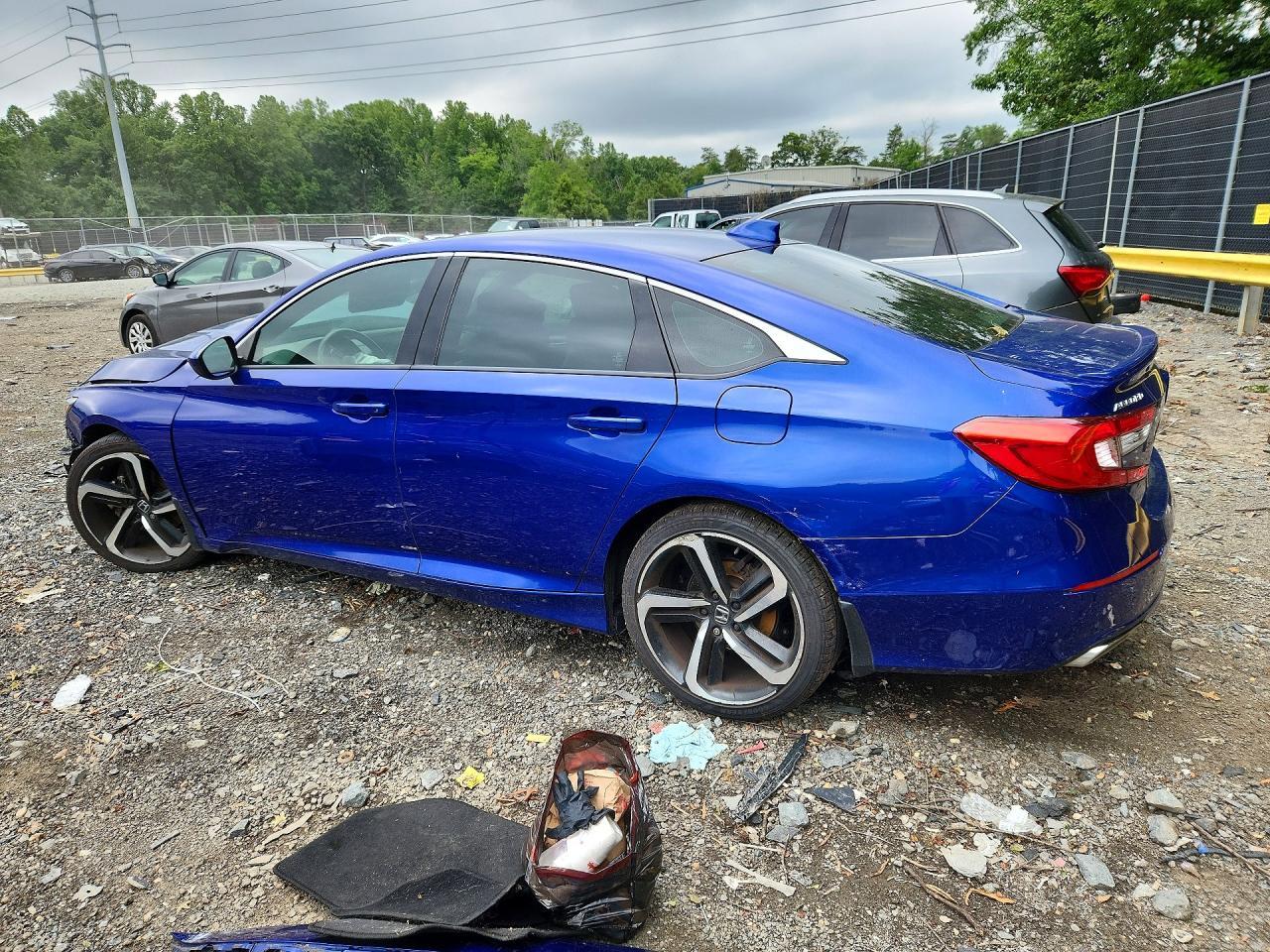 2020 Honda Accord Sport - Image 2