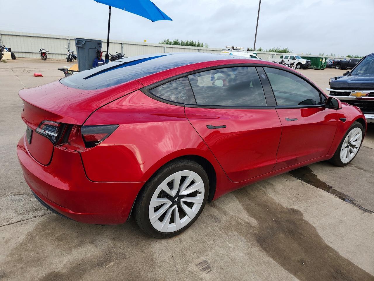 2023 Tesla Model 3 - Фото 3