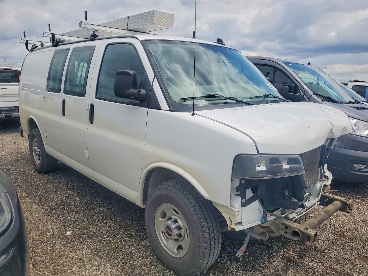 2022 GMC Savana G2500 - Image 4