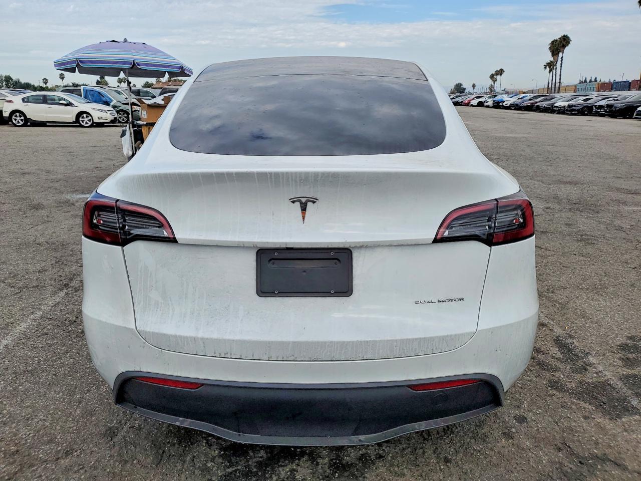 2023 Tesla Model Y - Фото 6