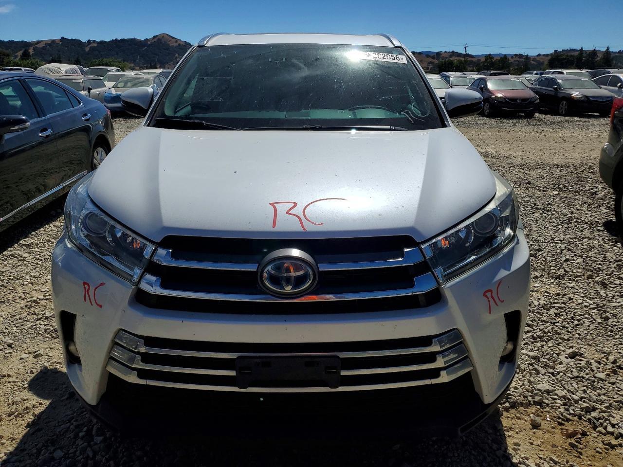 2019 Toyota Highlander Hybrid Limited - Фото 5