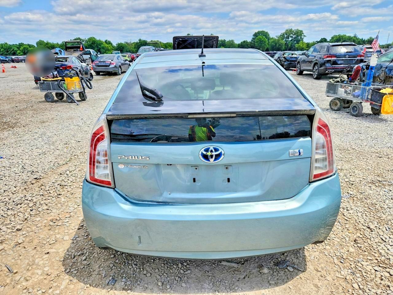 2013 Toyota Prius Three - Фото 6