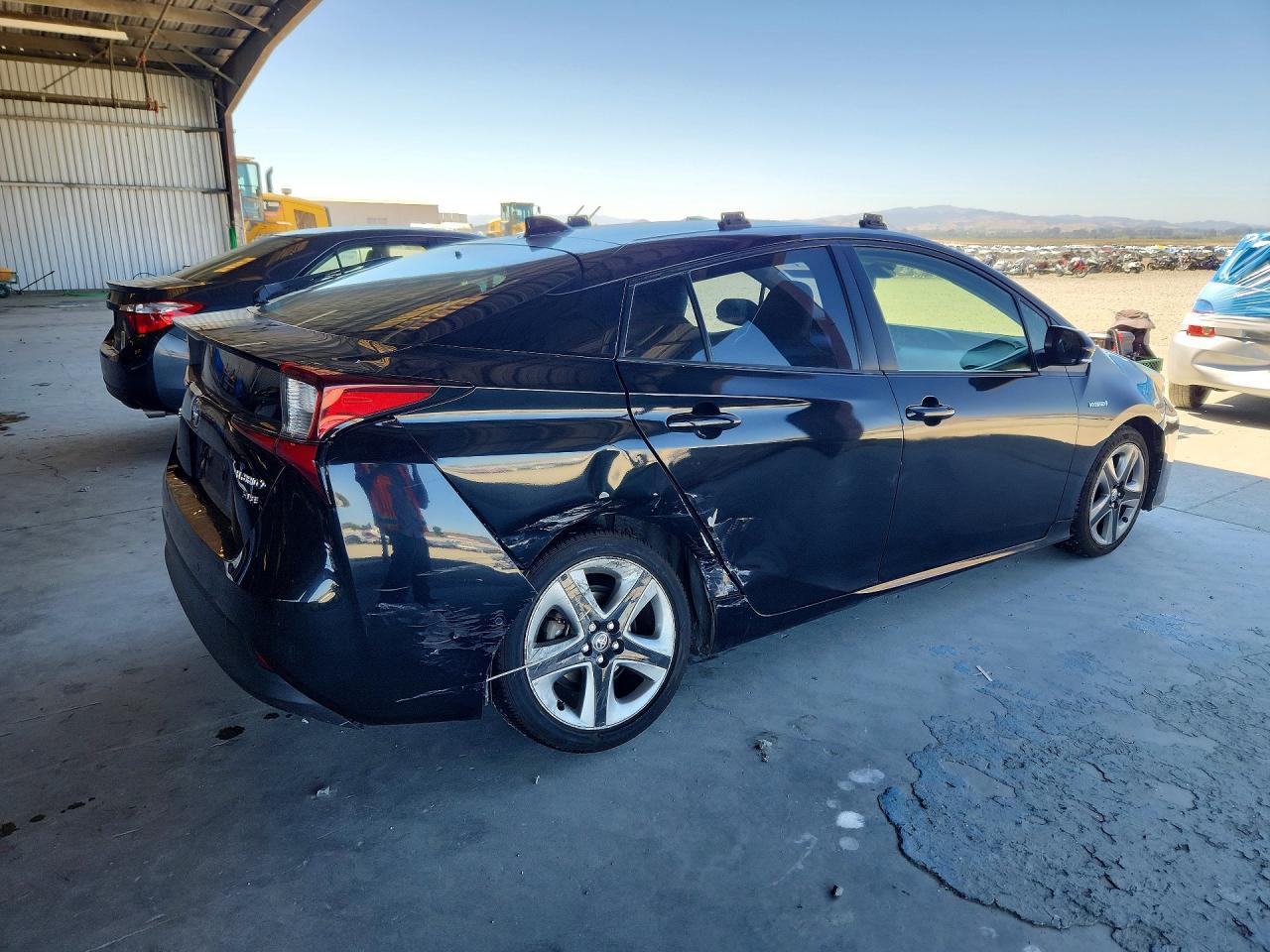 2022 Toyota Prius Xle - Фото 3