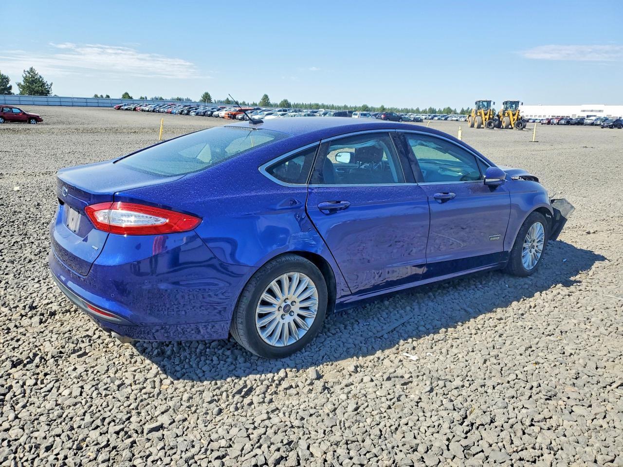2016 Ford Fusion Se Phev - Фото 3