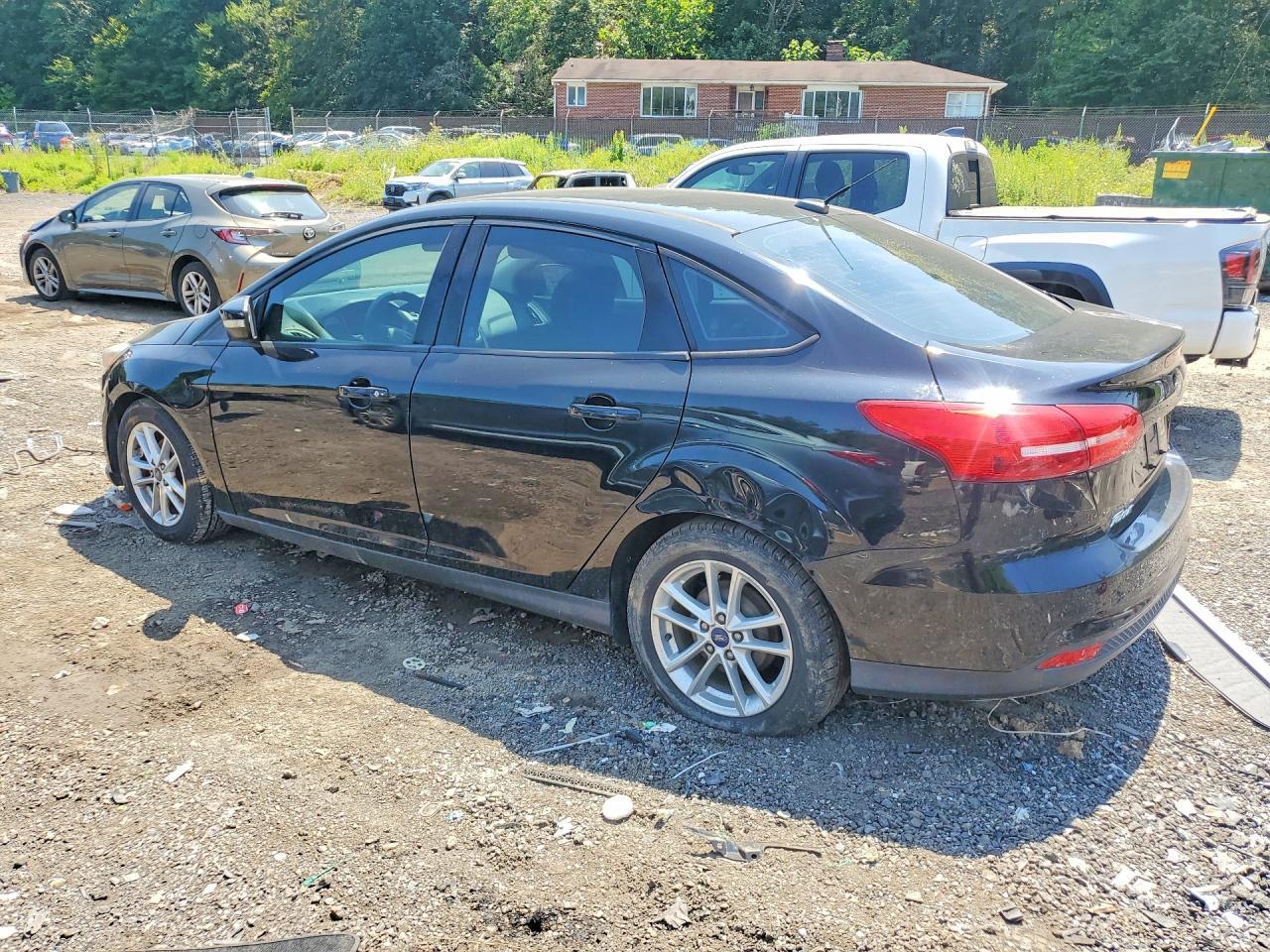2016 Ford Focus Se - Фото 2