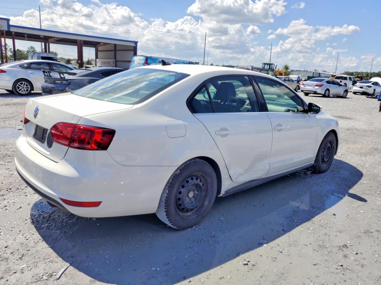 2013 Volkswagen Jetta Gli - Фото 3