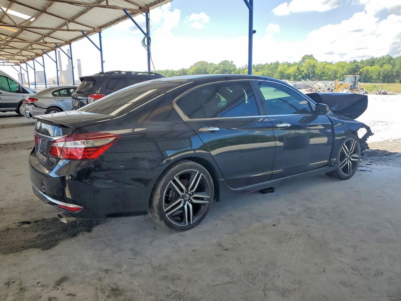 2016 Honda Accord Sport - Image 3