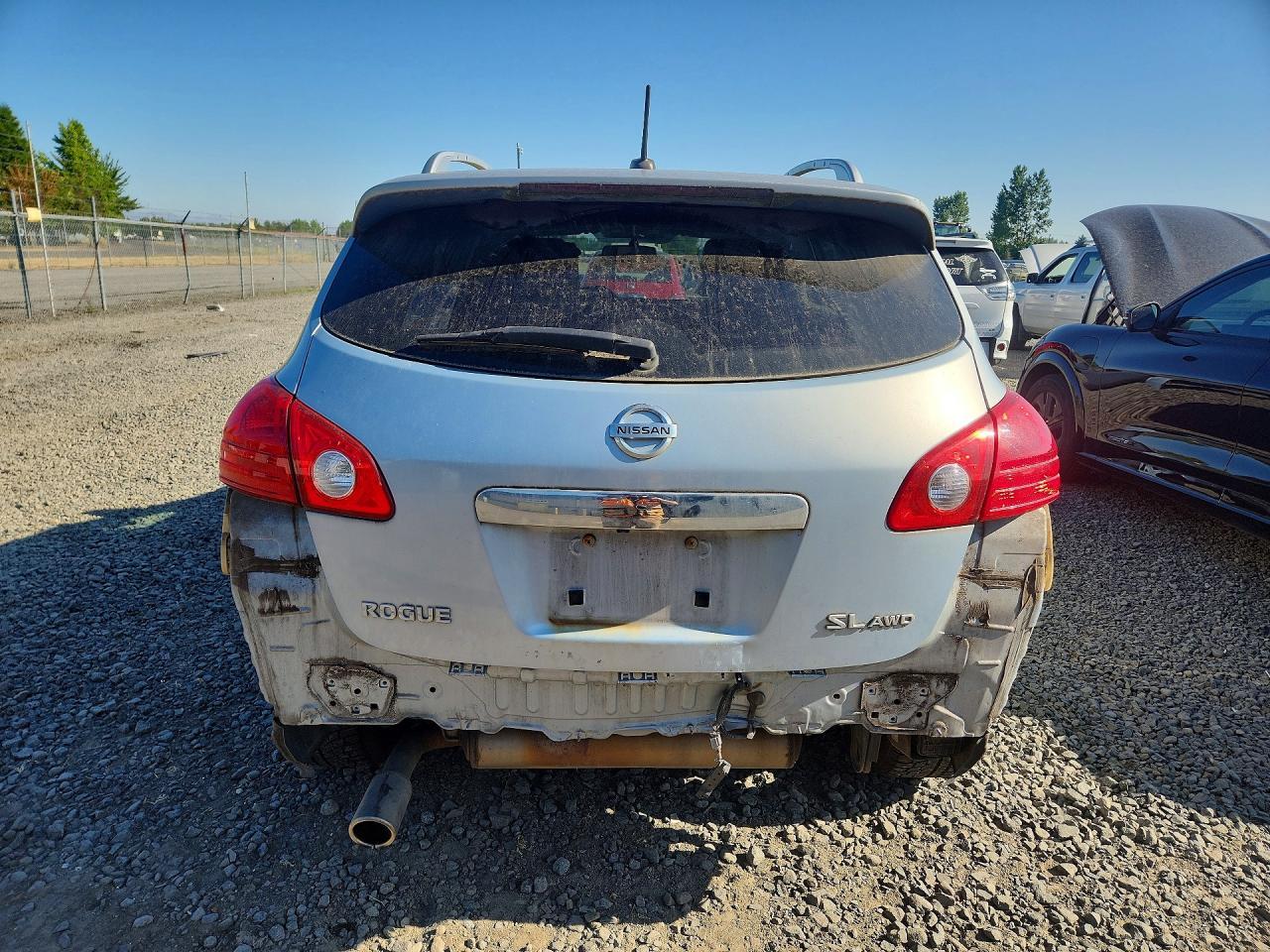 2011 Nissan Rogue S - Image 6