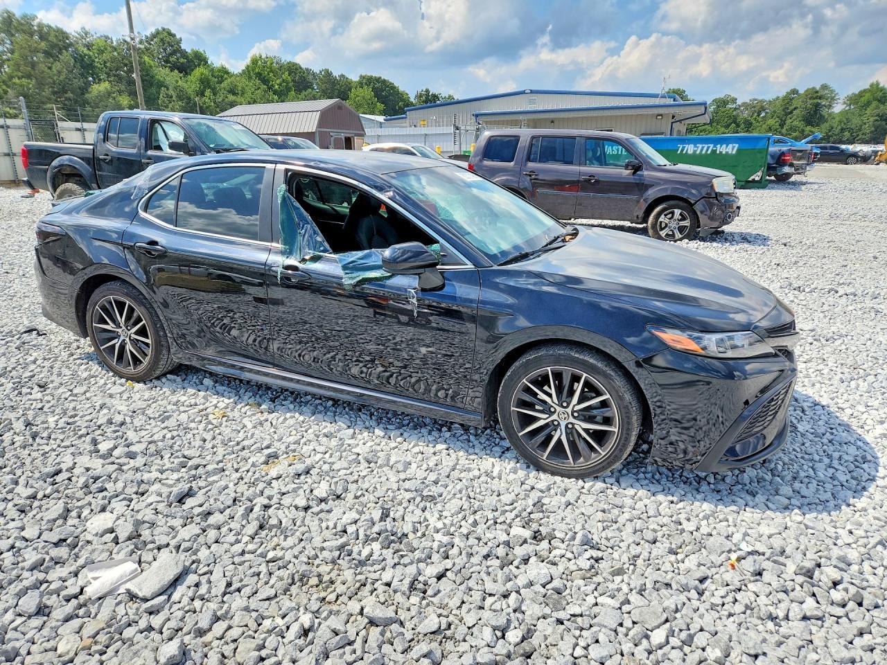 2021 Toyota Camry Se - Фото 4