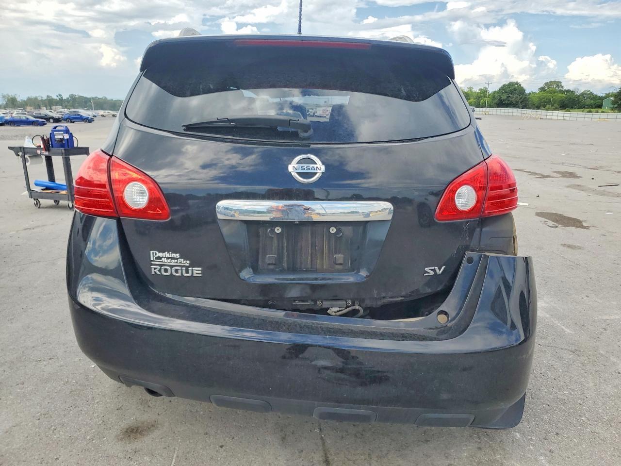 2013 Nissan Rogue S - Фото 6