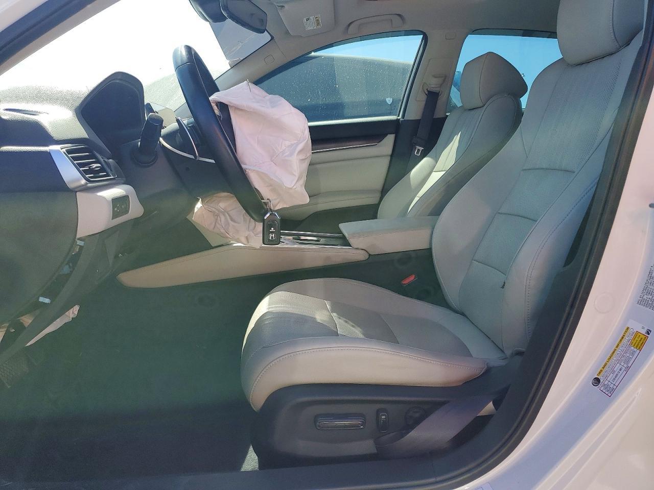 2022 Honda Accord Touring Hybrid - Фото 7