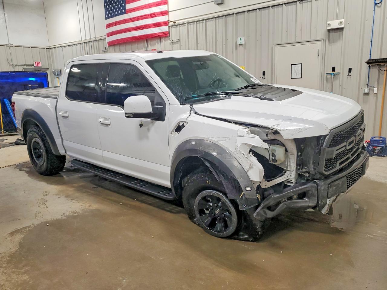 2017 Ford F150 Raptor - Image 4