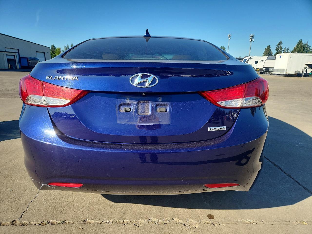 2013 Hyundai Elantra Limited - Image 6
