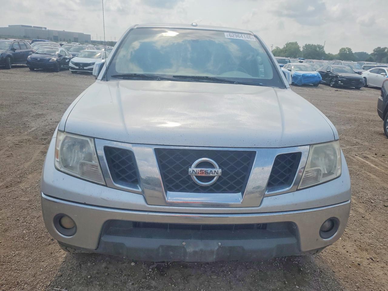 2013 Nissan Frontier Sv - Image 5
