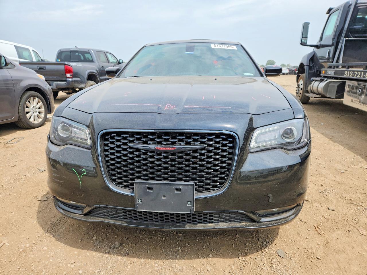 2023 Chrysler 300 S - Фото 5