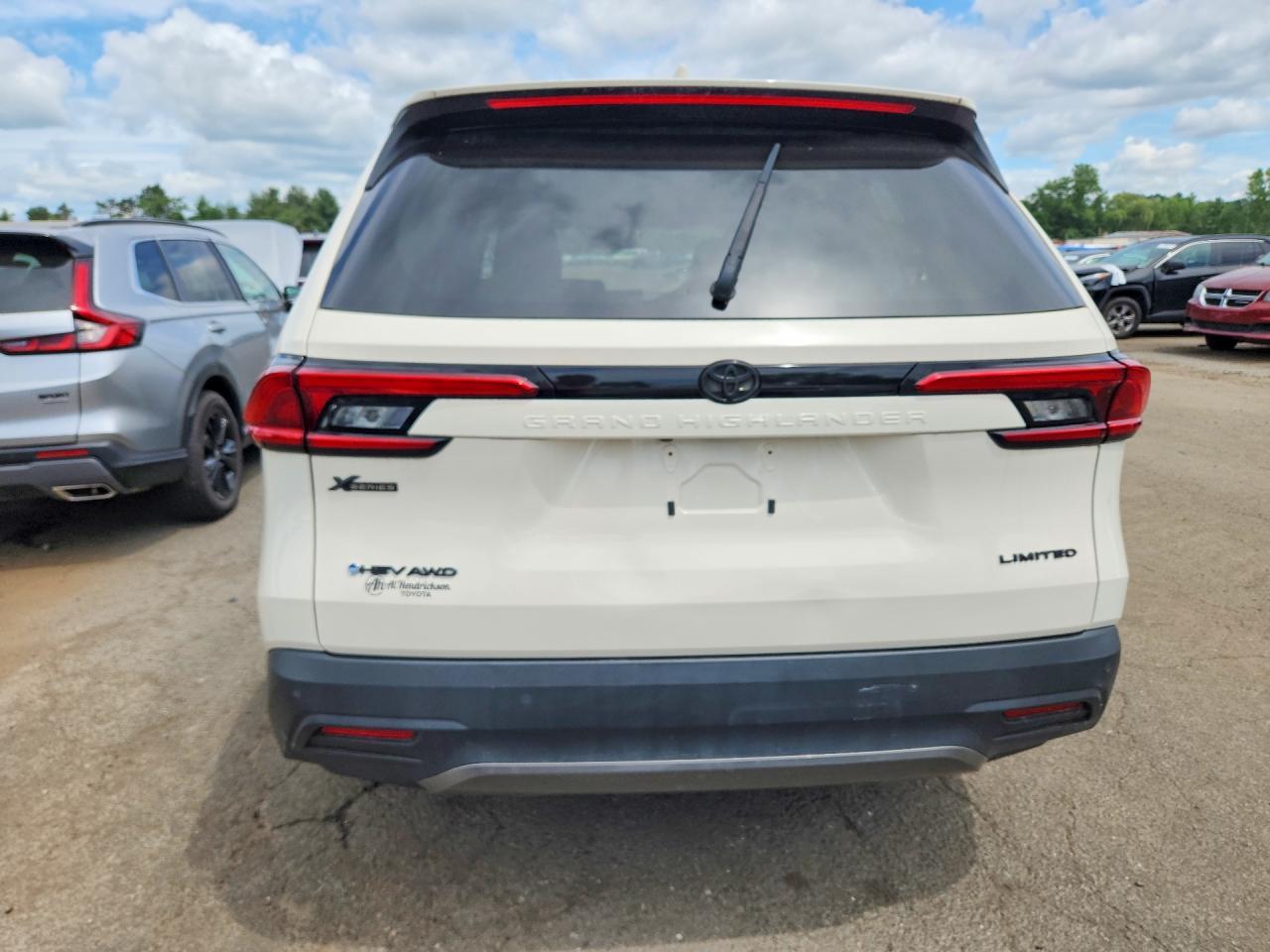 2024 Toyota Grand Highlander Hybrid Limited - Фото 6