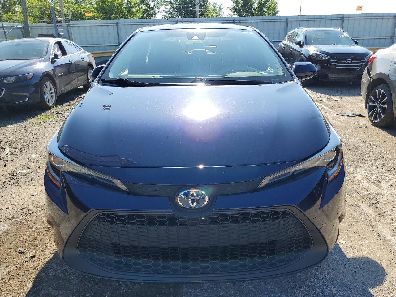 2021 Toyota Corolla Le - Image 5