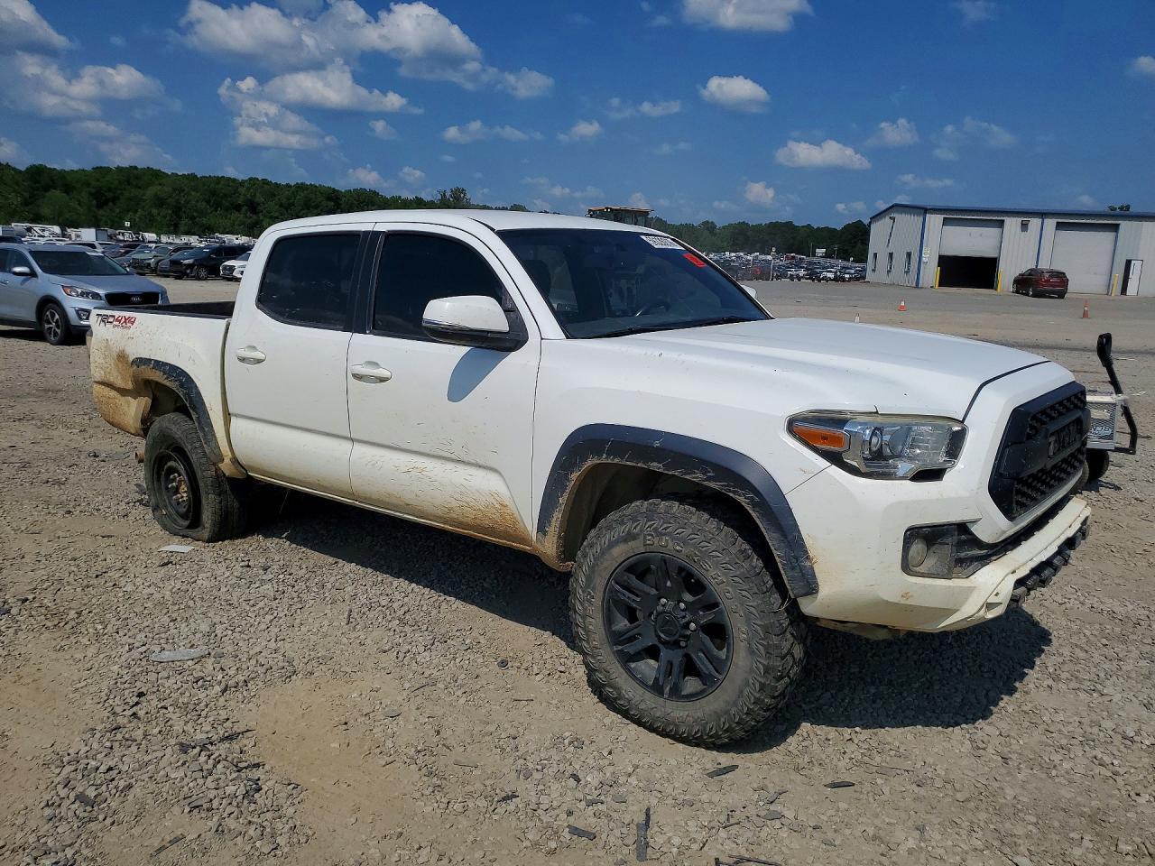 2017 Toyota Tacoma Sr V6 - Фото 4