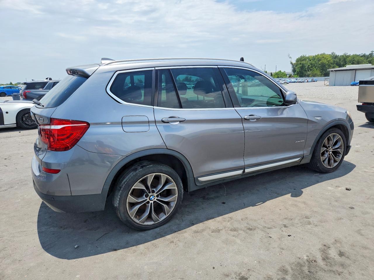 2017 BMW X3 xDrive28I - Image 3