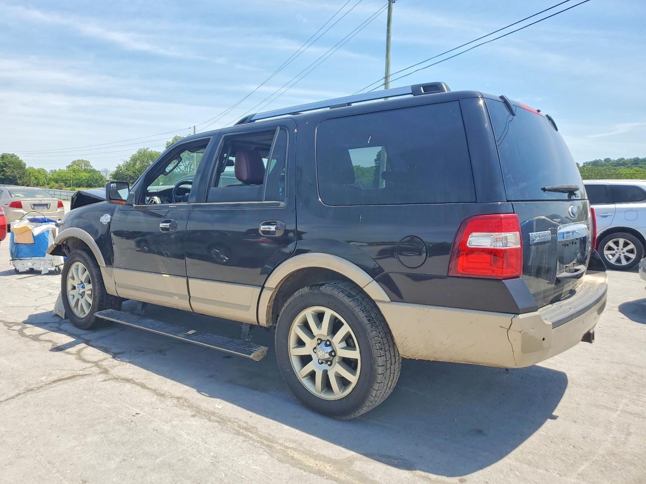 2013 Ford Expedition Xlt - Image 2
