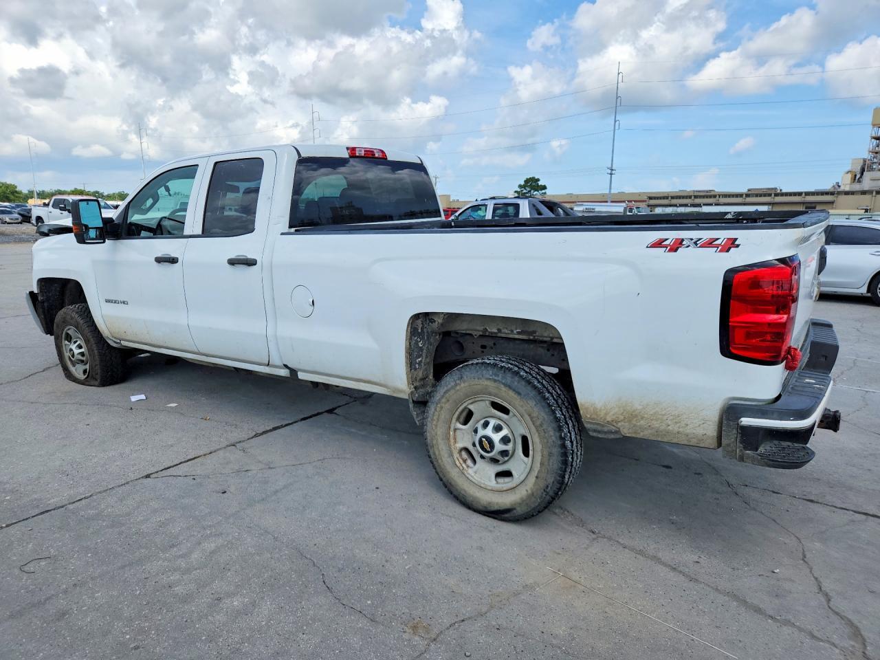 2019 Chevrolet Silverado K2500 Heavy Duty - Фото 2