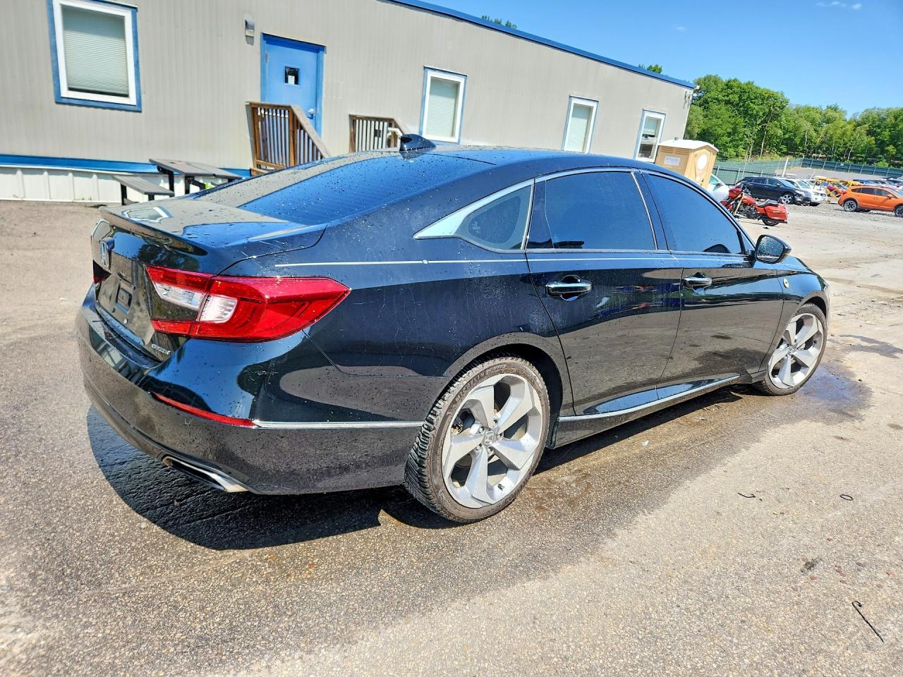 2018 Honda Accord Touring - Фото 3