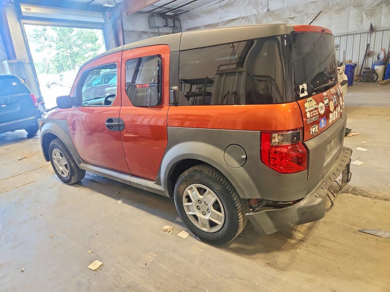 2005 Honda Element Lx - Image 2