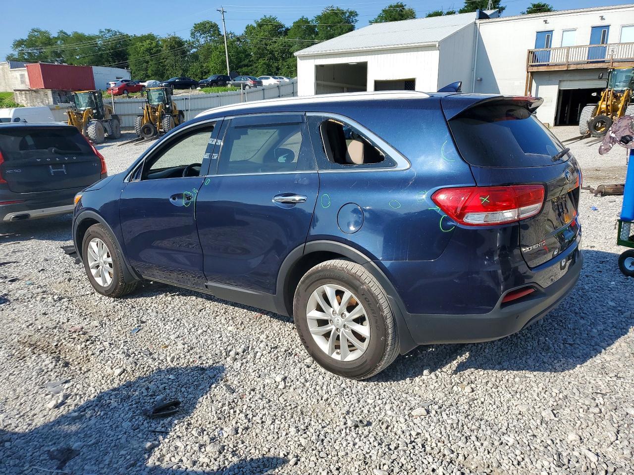 2017 Kia Sorento Lx - Image 2