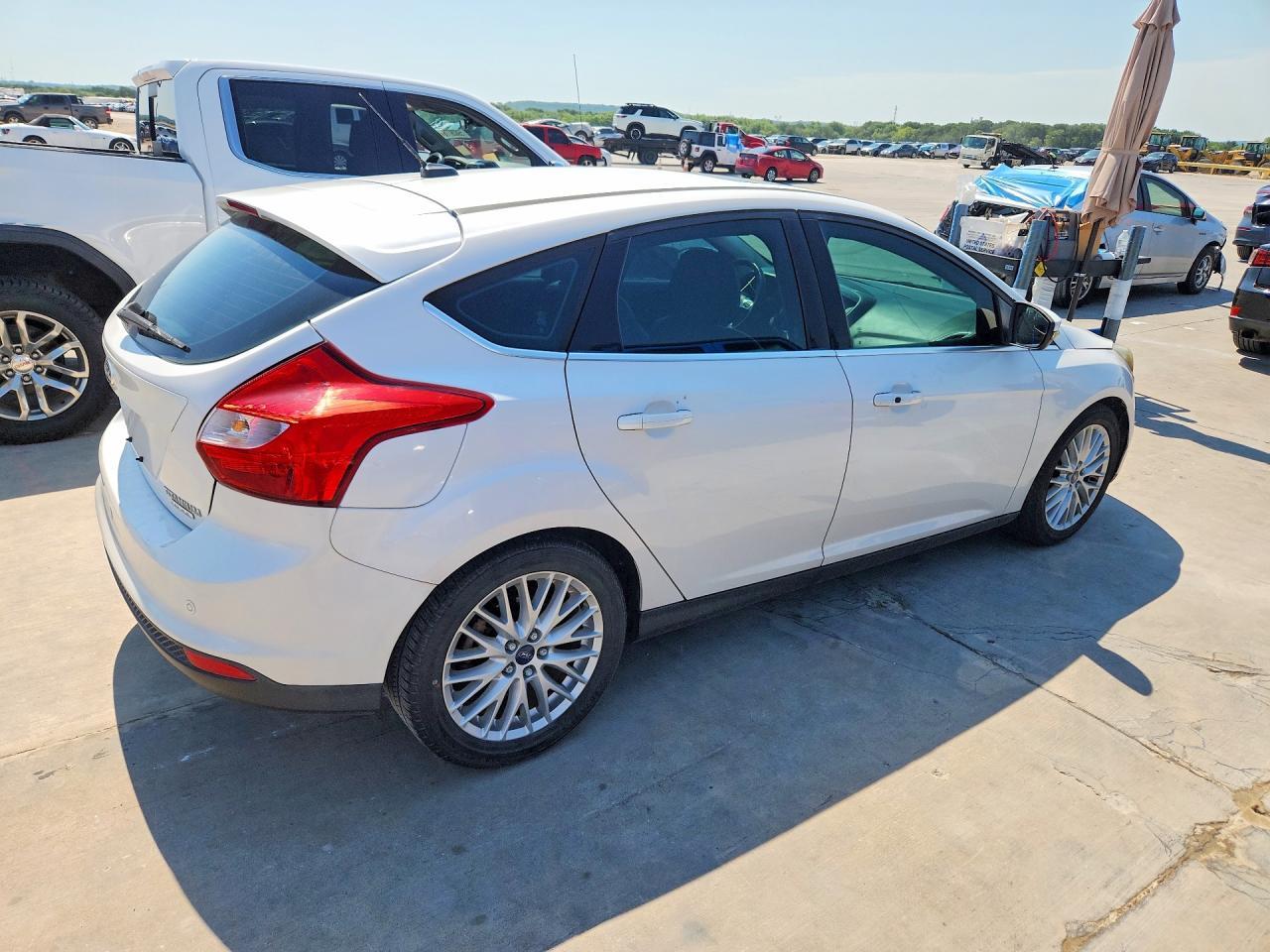 2013 Ford Focus Titanium - Image 3