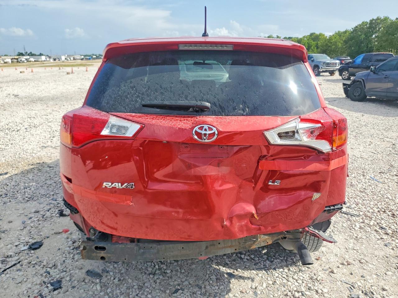 2015 Toyota Rav4 Le - Image 6